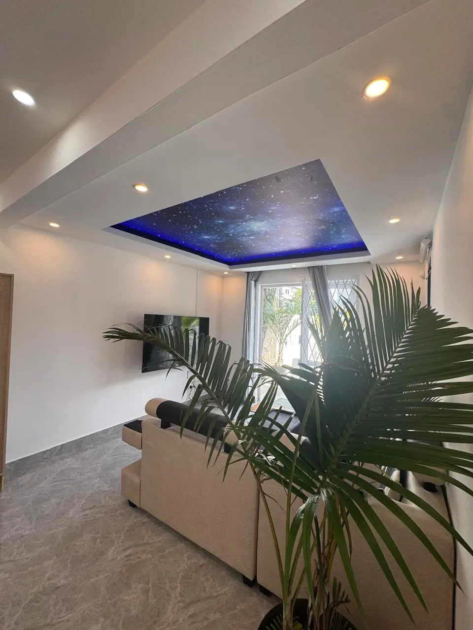 Villa contemporaine – Emplacement recherché – Proximité du Chemin 20 Pieds – Uniquement marché Mauricien – 11