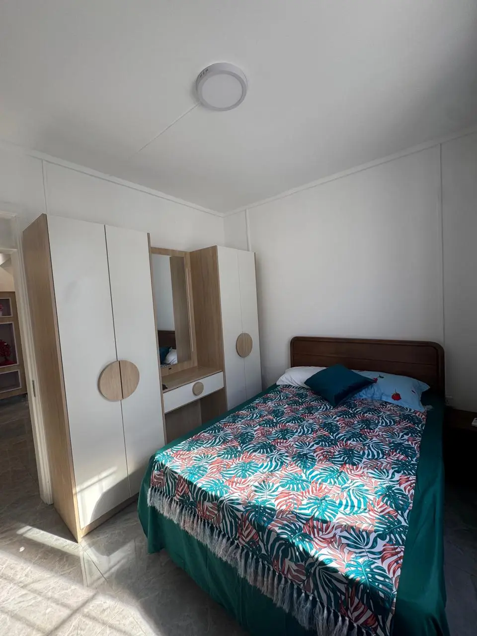 Villa contemporaine – Emplacement recherché – Proximité du Chemin 20 Pieds – Uniquement marché Mauricien – 15