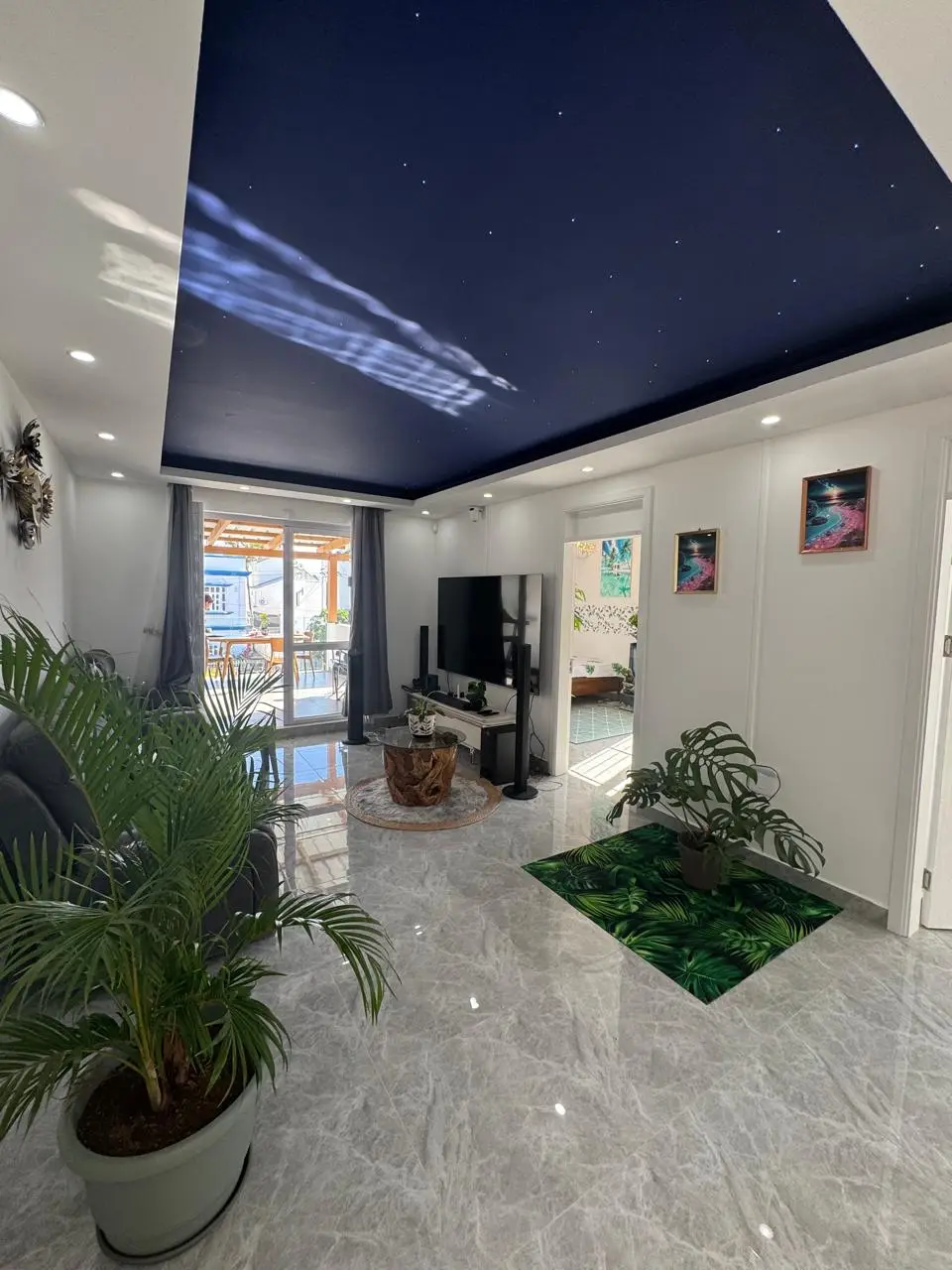Villa contemporaine – Emplacement recherché – Proximité du Chemin 20 Pieds – Uniquement marché Mauricien – 16